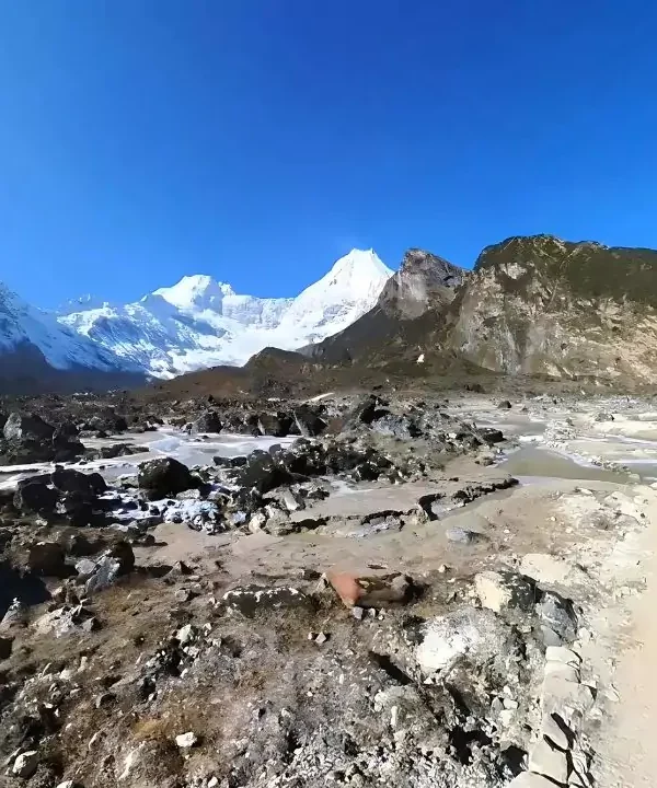 Manaslu circuit trek with tsum Valley