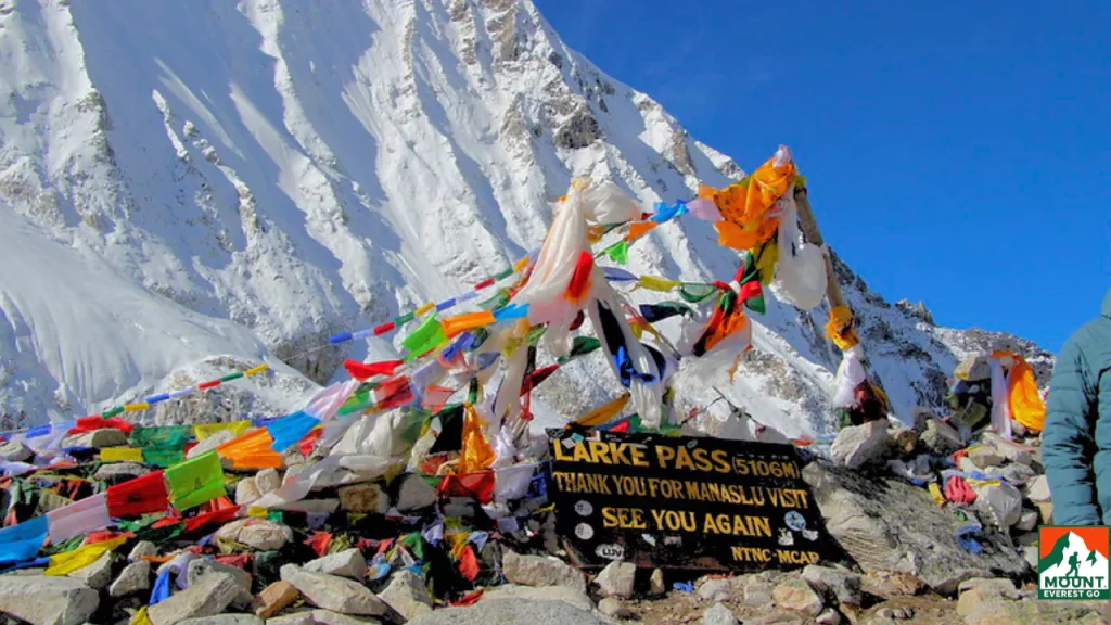 Manaslu circuit trek with tsum Valley