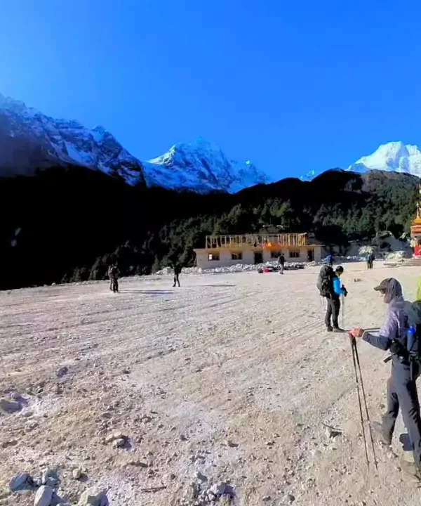 Manaslu circuit trek with tsum Valley