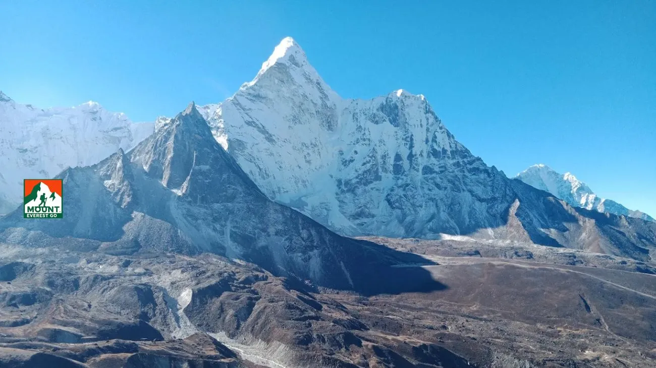 エベレスト スリー パス トレックからの眺め