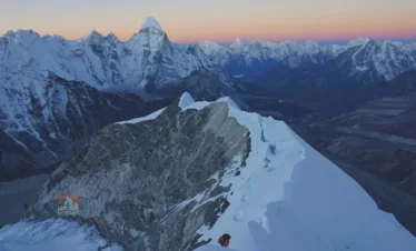Lobuche East Peak Climbing